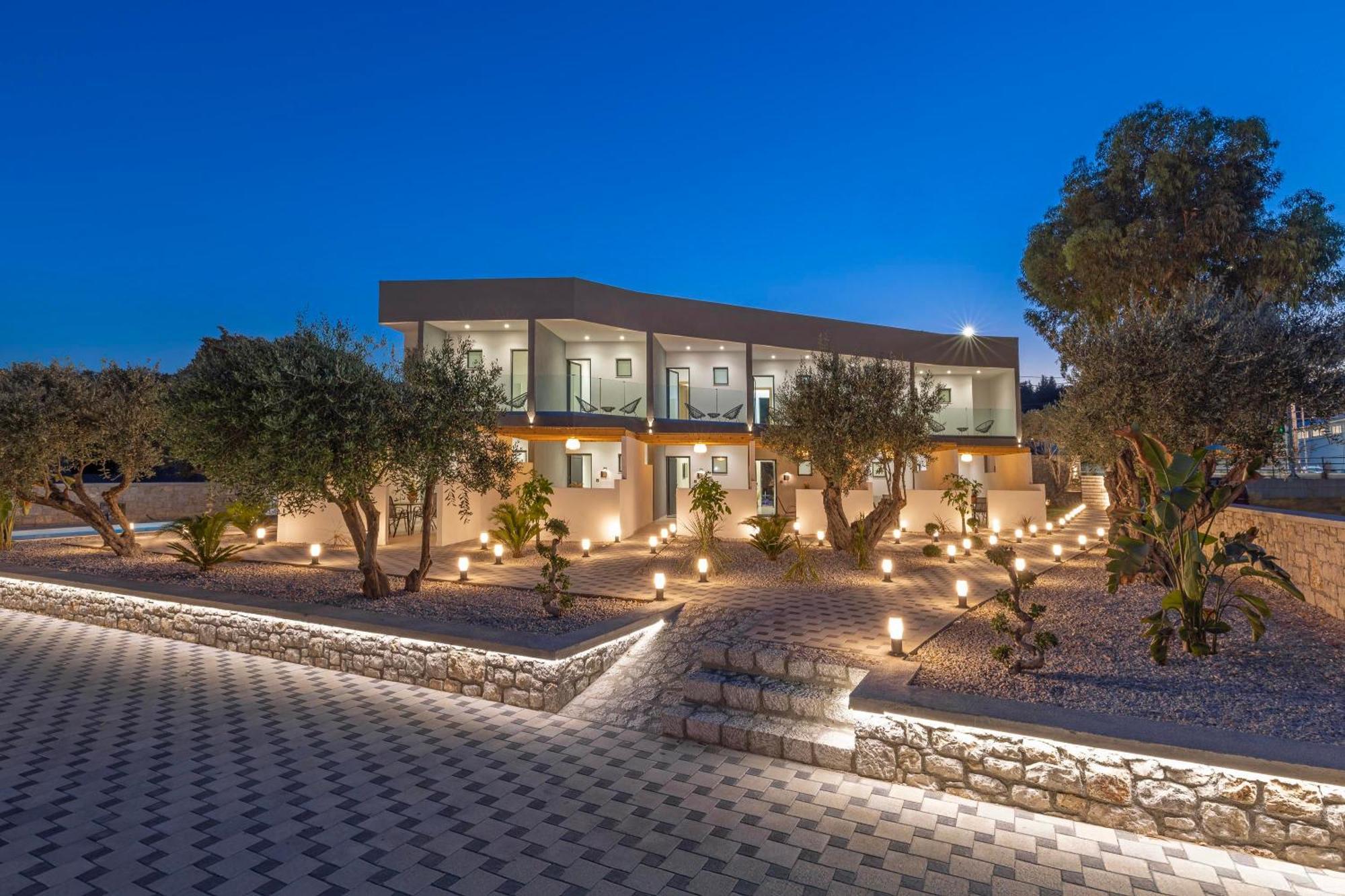 Tota Suites Afantou Luaran gambar